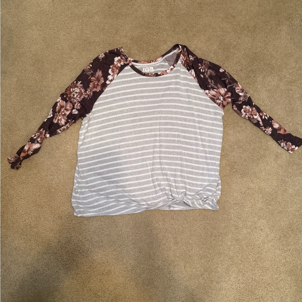 Maurices Gray and White Raglan Long Sleeve Tee
